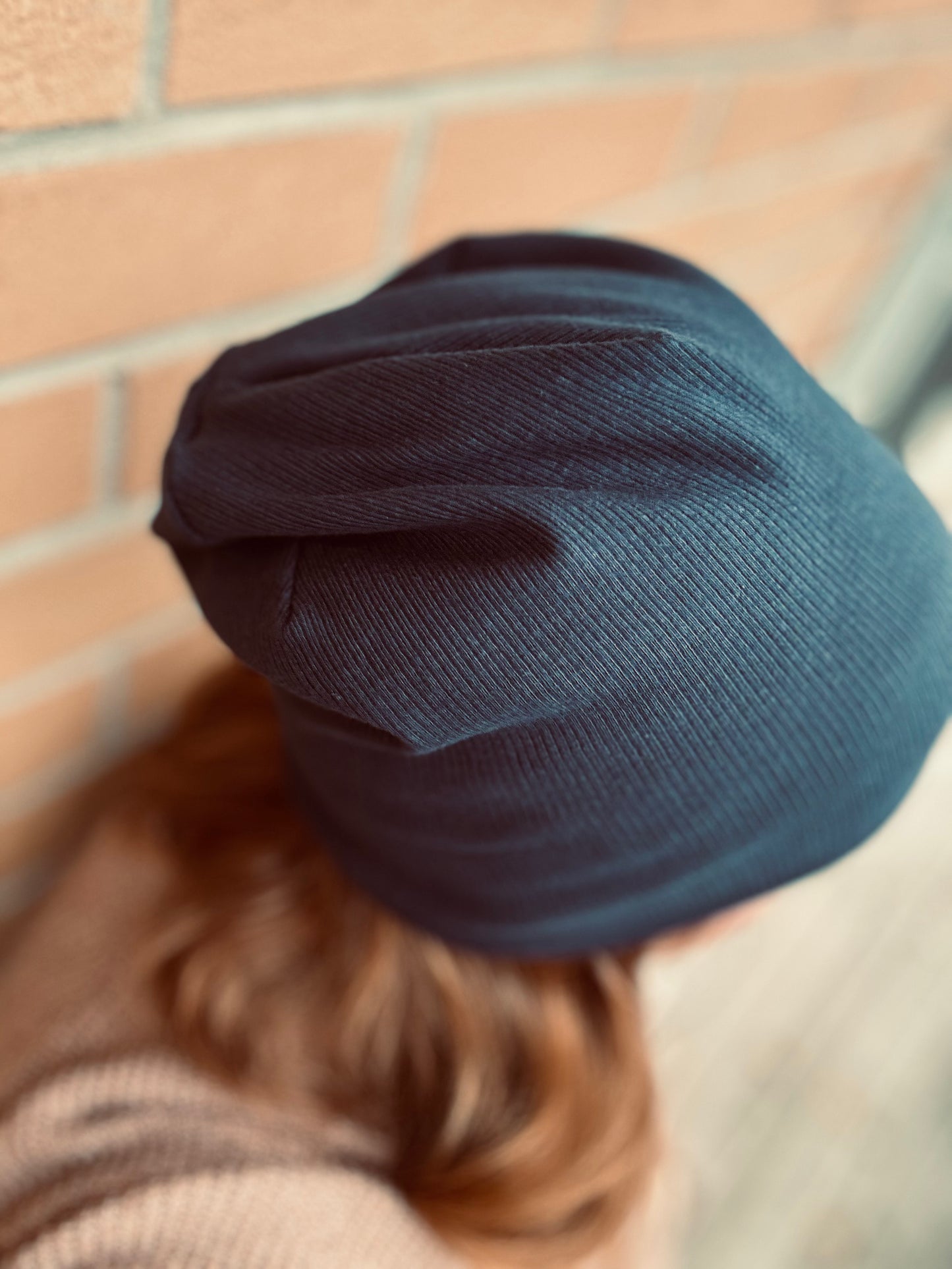 RIBBED NAVY BLUE REVERSIBLE SLOUCH BEANIE (Adult)