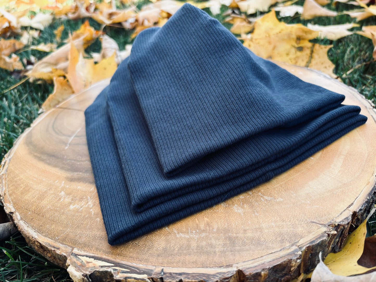 RIBBED NAVY BLUE REVERSIBLE SLOUCH BEANIE (Adult)